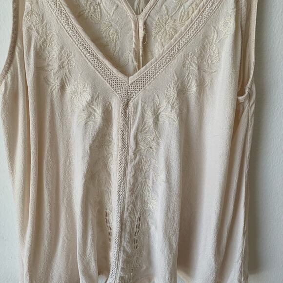 ASTR the Label Embroidered Tie Back Tassel Tank - Picture 5 of 13